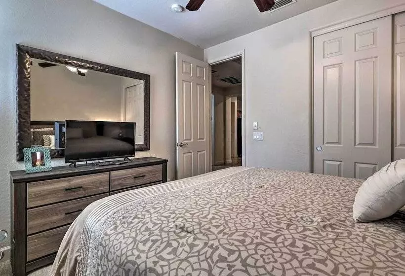 Idyllic Gilbert Abode W/ Private Pool: Near Golf!