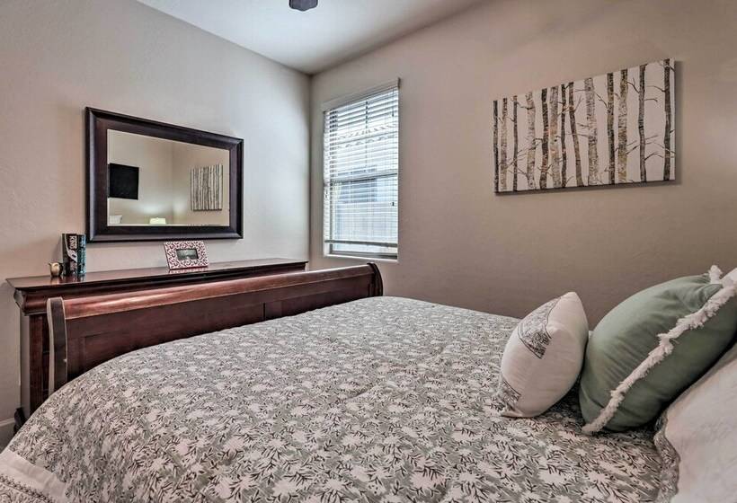 Idyllic Gilbert Abode W/ Private Pool: Near Golf!