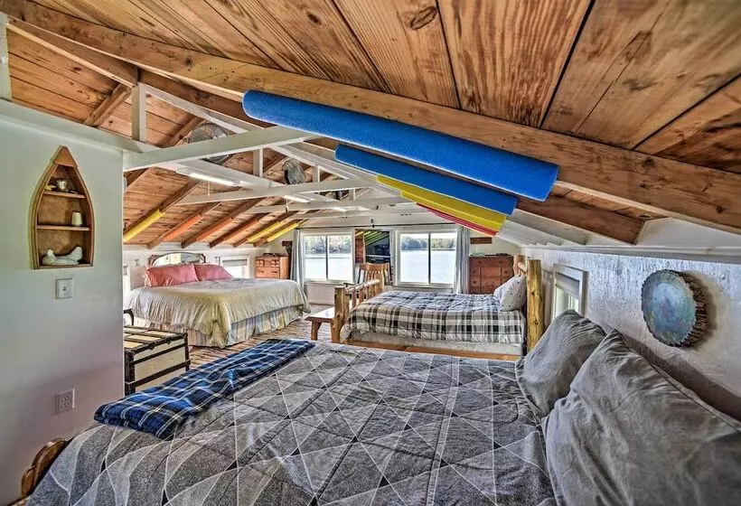 Lakeside Milford Home W/ Fire Pit & Paddleboat