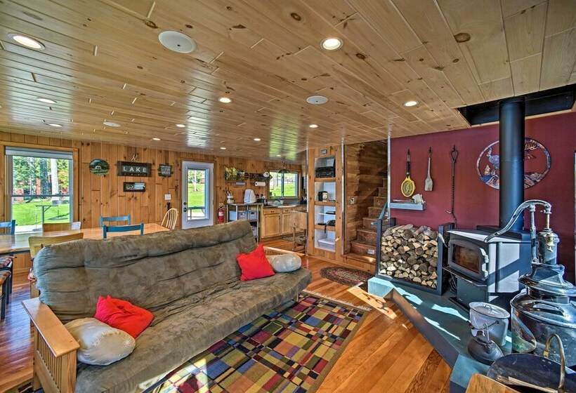 Lakeside Milford Home W/ Fire Pit & Paddleboat