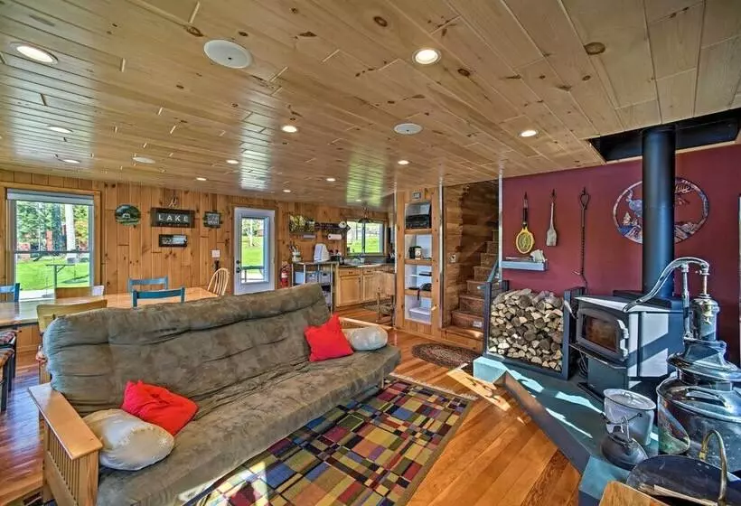 Lakeside Milford Home W/ Fire Pit & Paddleboat