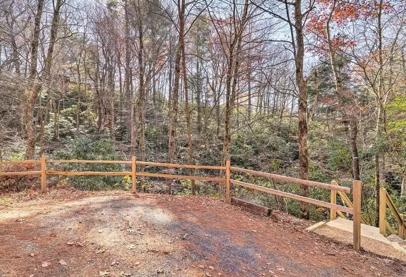 Golf & Resort Amenities: Newland Mountain Cabin