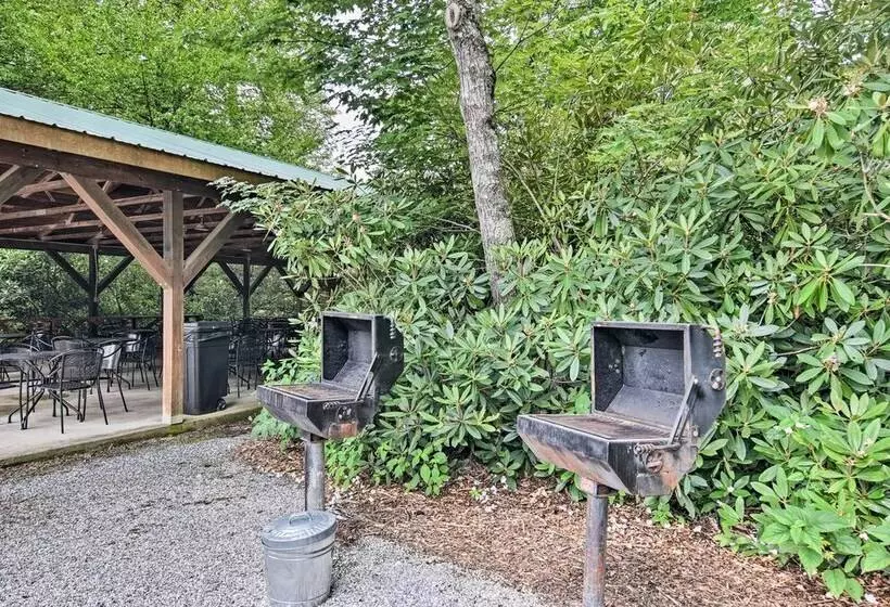 Golf & Resort Amenities: Newland Mountain Cabin