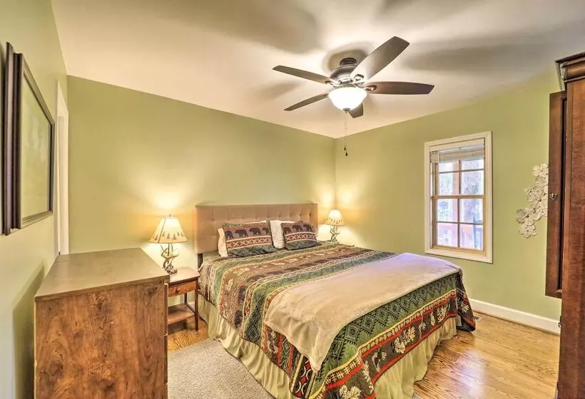 Golf & Resort Amenities: Newland Mountain Cabin