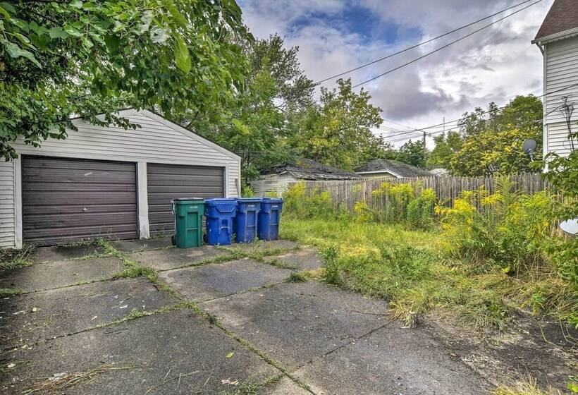 Lovely Buffalo Home, 21 Mi To Niagara Falls