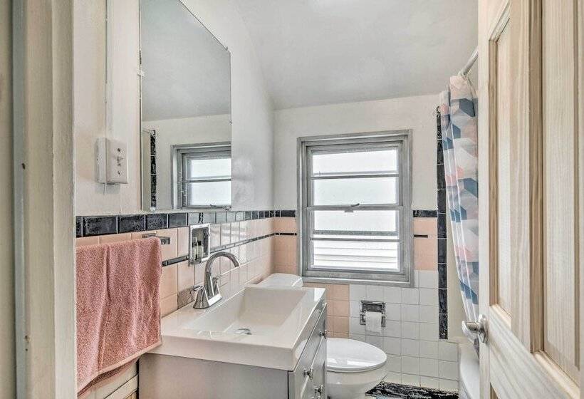 Lovely Buffalo Home, 21 Mi To Niagara Falls