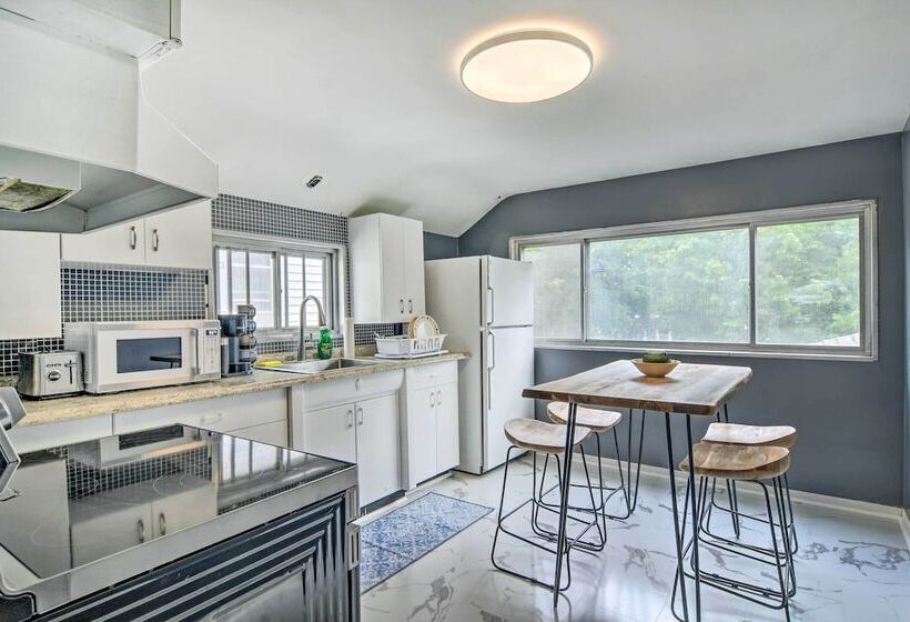 Lovely Buffalo Home, 21 Mi To Niagara Falls