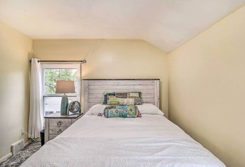 Lovely Buffalo Home, 21 Mi To Niagara Falls