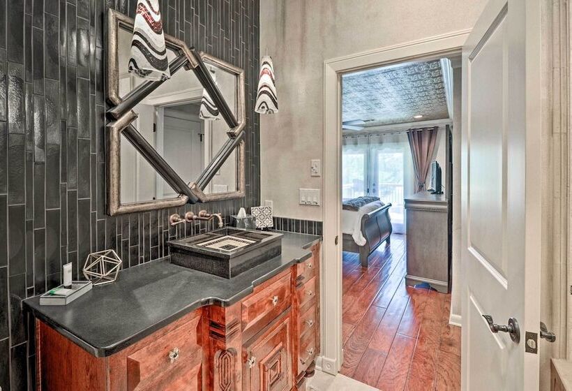 Lakefront Oasis W/ Private Dock In Hot Springs!