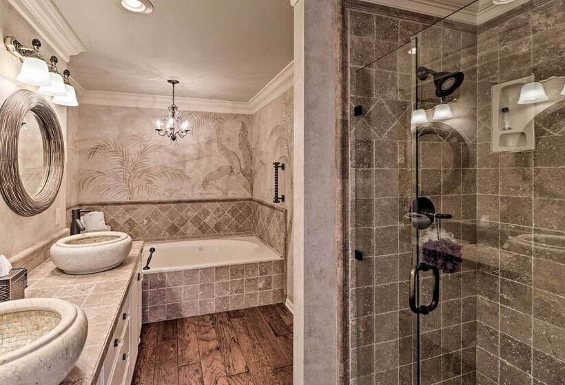 Lakefront Oasis W/ Private Dock In Hot Springs!