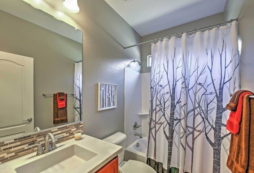 Modern San Tan Valley Family Home W/community Pool