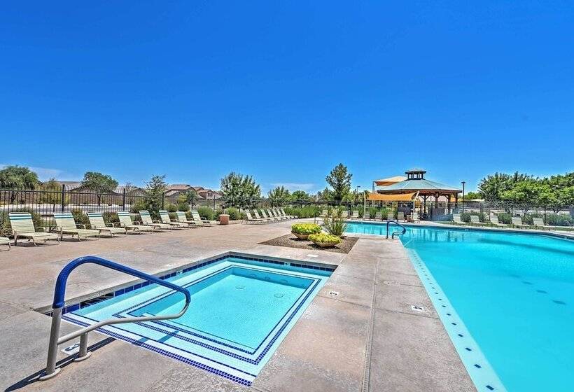 Modern San Tan Valley Family Home W/community Pool