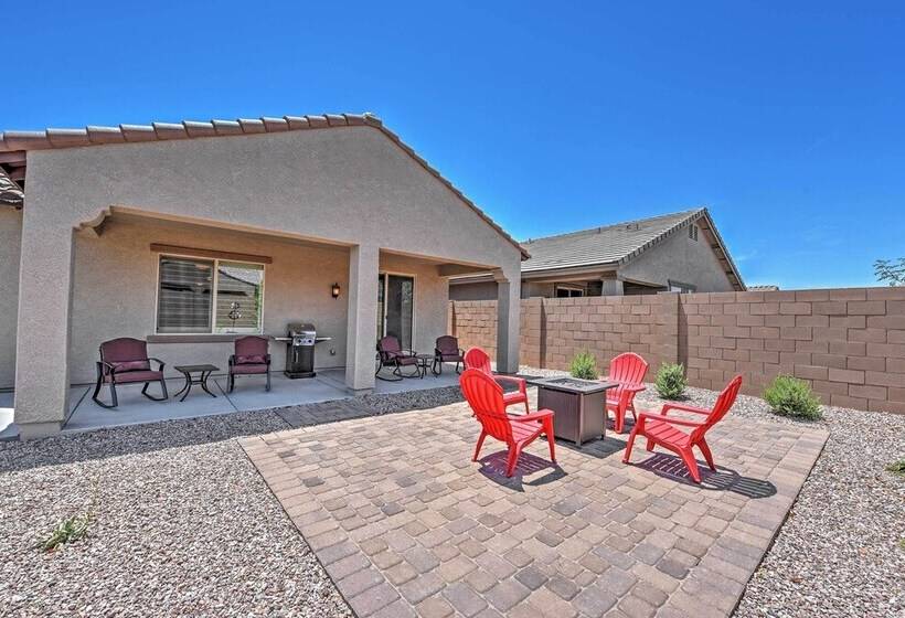 Modern San Tan Valley Family Home W/community Pool
