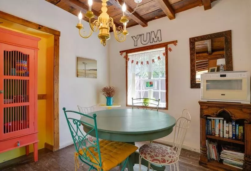 Patagonia Cottage W/ Patio & Yard: Walk To Town!