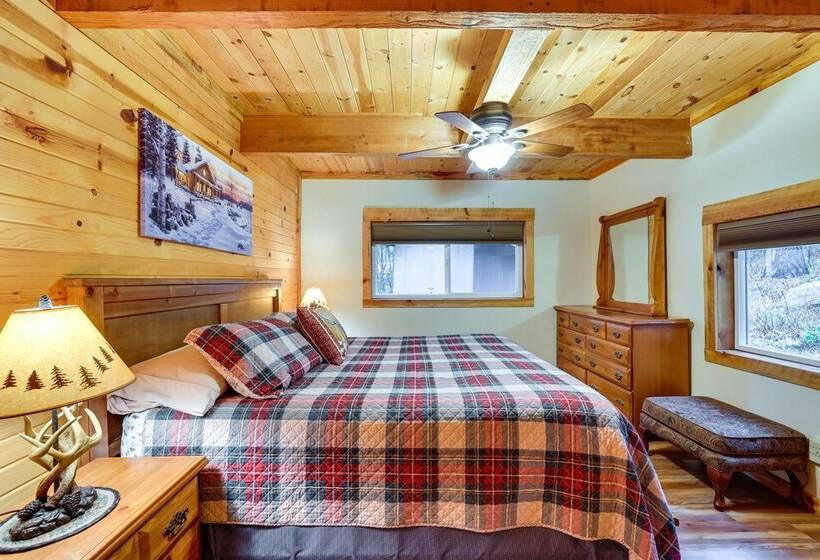 Peaceful Garden Valley Cabin W/ Private Deck!