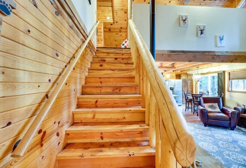 Peaceful Garden Valley Cabin W/ Private Deck!