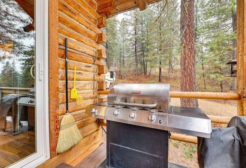 Peaceful Garden Valley Cabin W/ Private Deck!