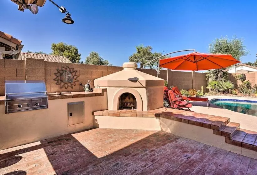Elegant Peoria Home: Pool, Putting Green, Fire Pit
