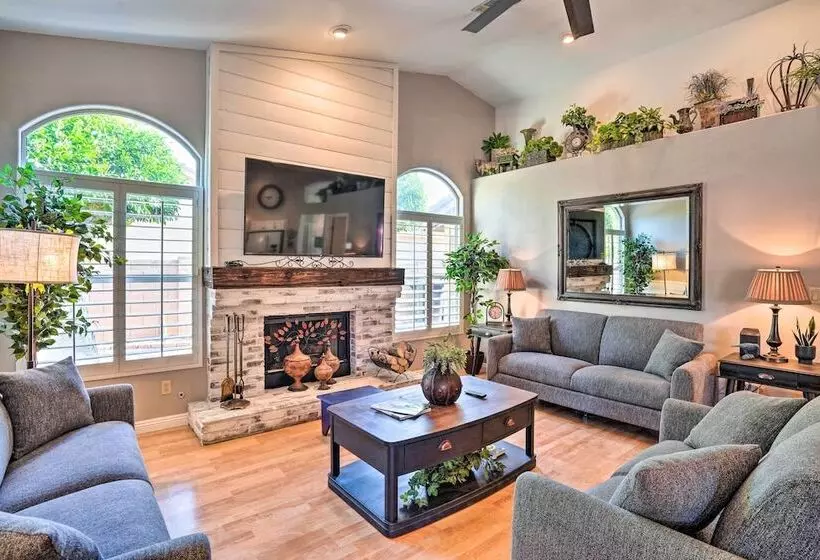 Elegant Peoria Home: Pool, Putting Green, Fire Pit