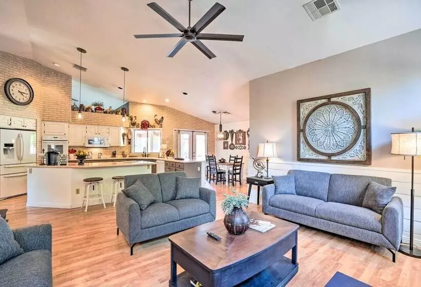 Elegant Peoria Home: Pool, Putting Green, Fire Pit