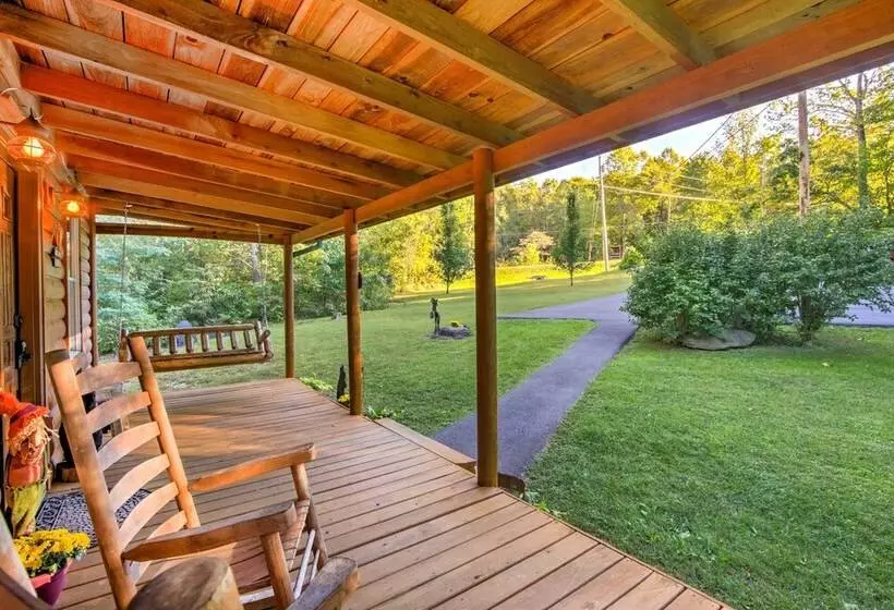Pet Friendly Cosby Log Cabin W/ Backyard & Porch!