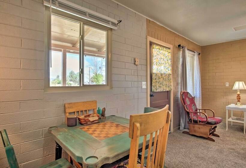 Pet Friendly Elfrida Home W/ Porch & Fire Pit