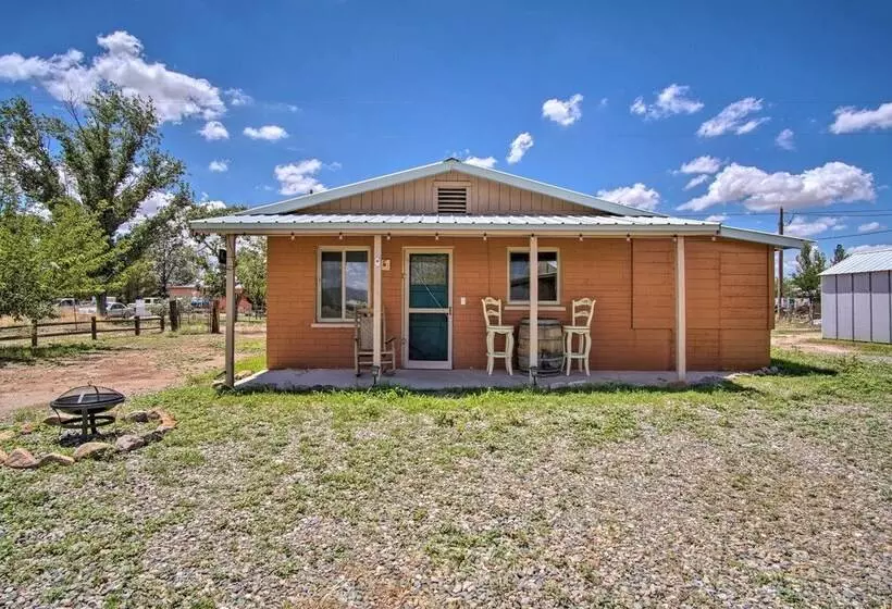 Pet Friendly Elfrida Home W/ Porch & Fire Pit