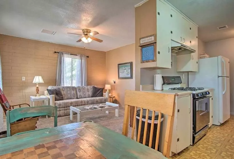 Pet Friendly Elfrida Home W/ Porch & Fire Pit