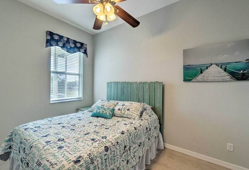 Port Charlotte Canalfront Home W/ Pool & Dry Bar!