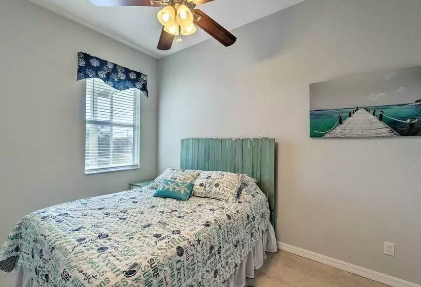 Port Charlotte Canalfront Home W/ Pool & Dry Bar!