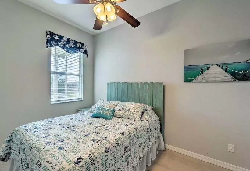 Port Charlotte Canalfront Home W/ Pool & Dry Bar!