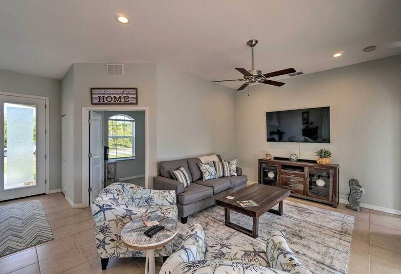 Port Charlotte Canalfront Home W/ Pool & Dry Bar!