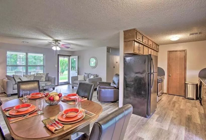 Quiet Clayton Home W/ Mountain Views 4 Mi To Lake!