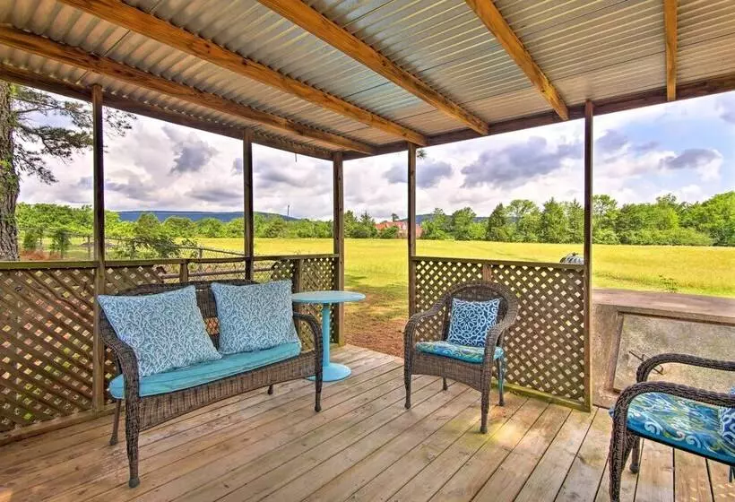 Quiet Clayton Home W/ Mountain Views 4 Mi To Lake!