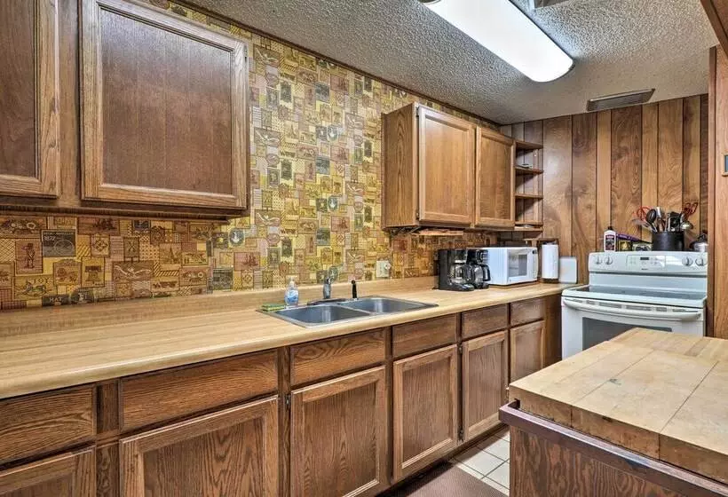 Rogers Cabin W/ Direct Access To Beaver Lake!