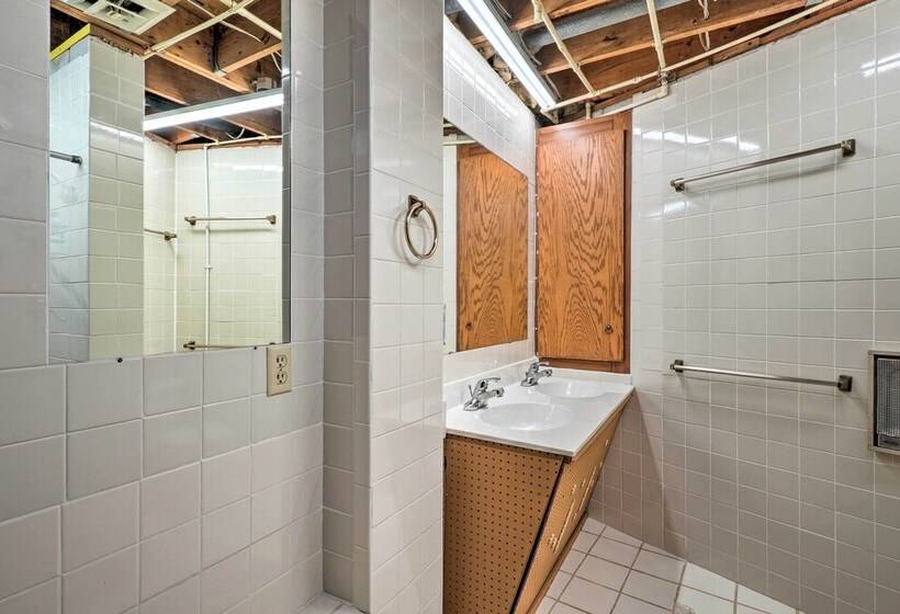 Rogers Cabin W/ Direct Access To Beaver Lake!