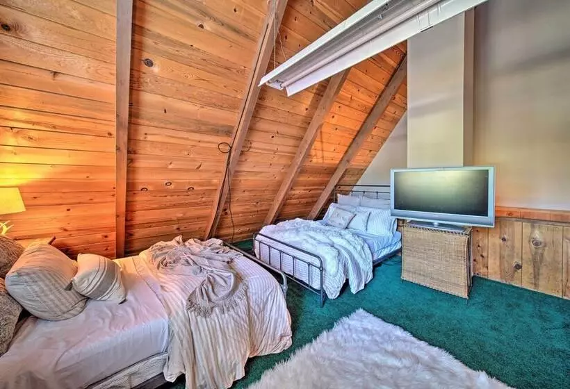 Rustic Trinity Center Cabin W/ Deck Near Fishing!