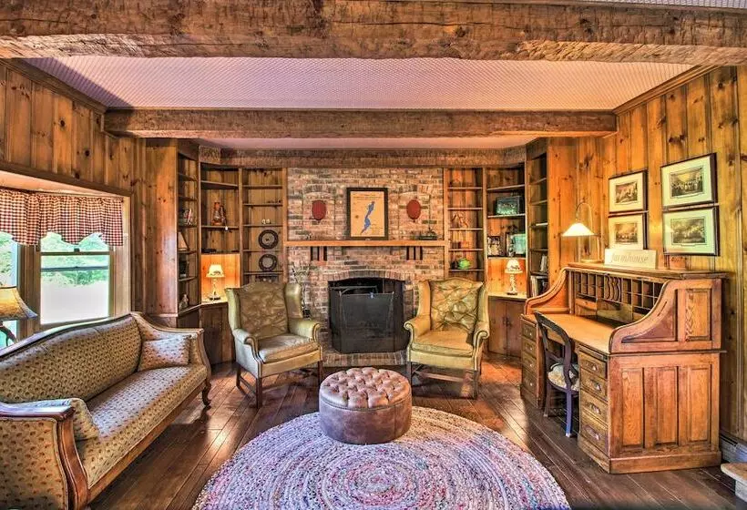 Vintage Schroon Lake Farmhouse W/ Private Beach!