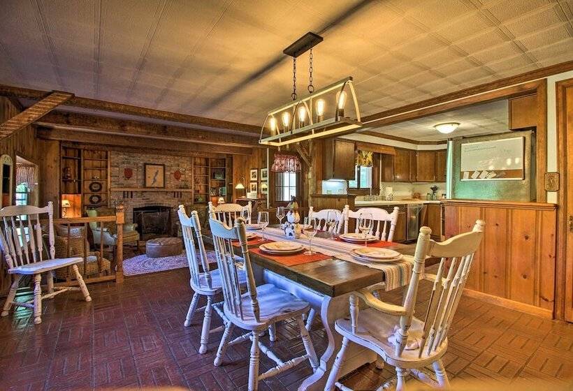 Vintage Schroon Lake Farmhouse W/ Private Beach!