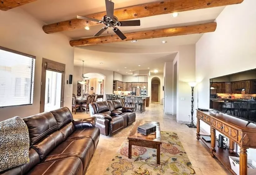 Scottsdale Home: Pickleball, Heated Pool & Hot Tub