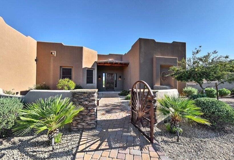 Scottsdale Home: Pickleball, Heated Pool & Hot Tub