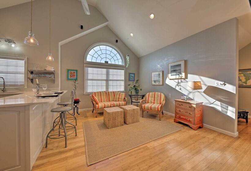 Seaside Cottage W/ Private Pier 3 Miles To Beach