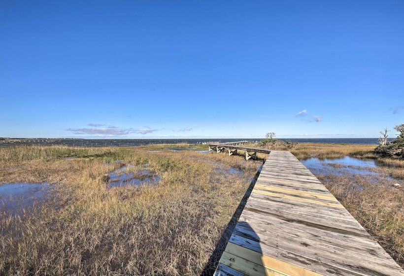 Seaside Cottage W/ Private Pier 3 Miles To Beach