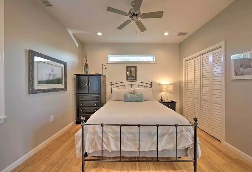 Seaside Cottage W/ Private Pier   3 Miles To Beach