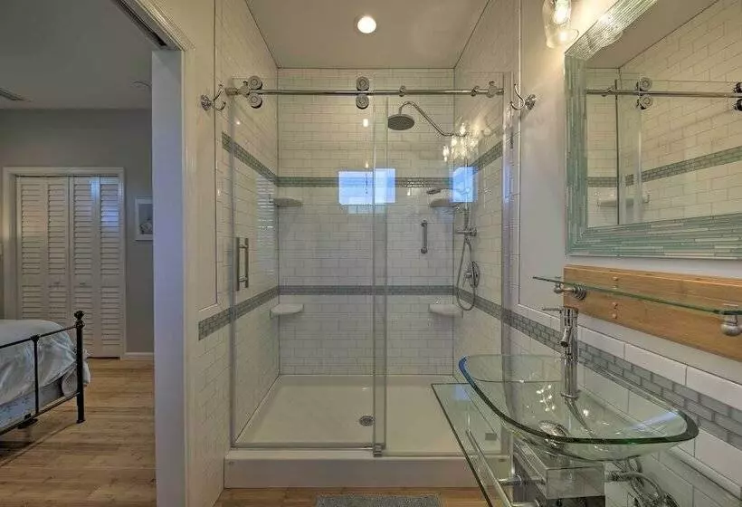 Seaside Cottage W/ Private Pier   3 Miles To Beach