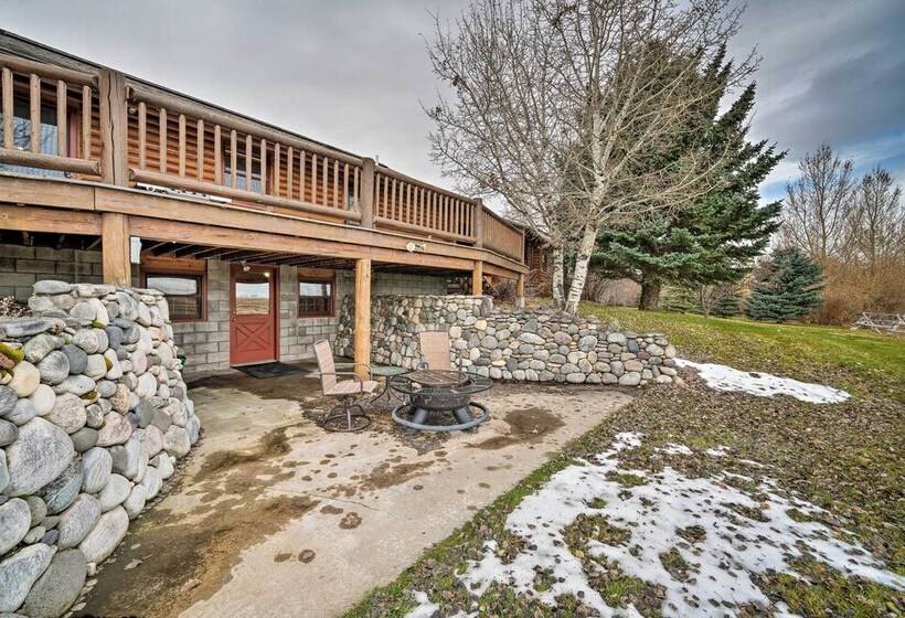 Secluded Retreat W/ Wood Stove, 11 Mi To Bozeman!