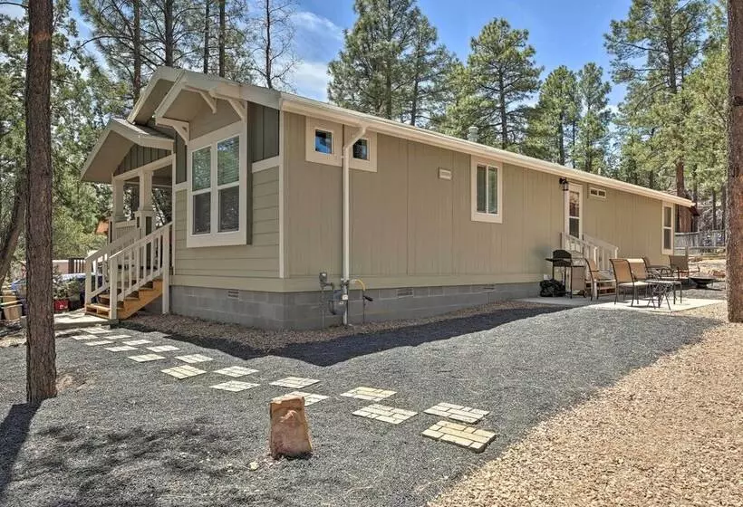 Quiet Home W/ Fire Pit: 3 Mi To Show Low Lake!