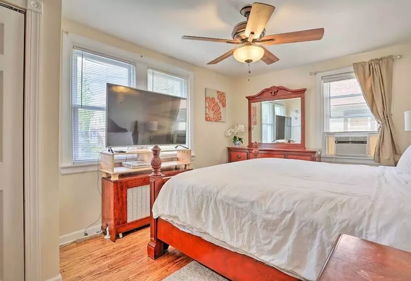 Suburban Home W/ Backyard Patio < 7 Miles To Dtwn!