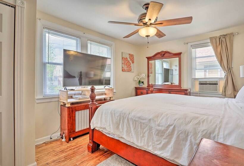 Suburban Home W/ Backyard Patio < 7 Miles To Dtwn!