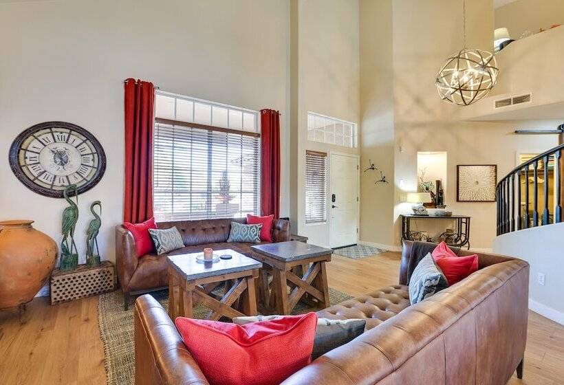 Cave Creek Getaway W/ Pool & Outdoor Kitchen!